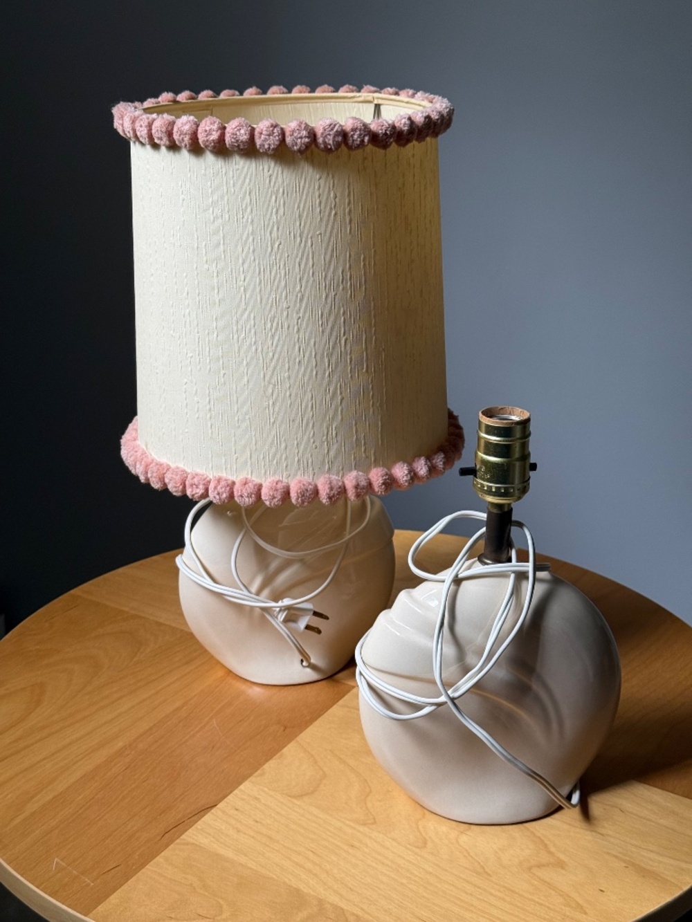 Set of 2 Art Deco Revival Vintage c1980s Pastel Pink Shell Shaped Plug-In Lamps